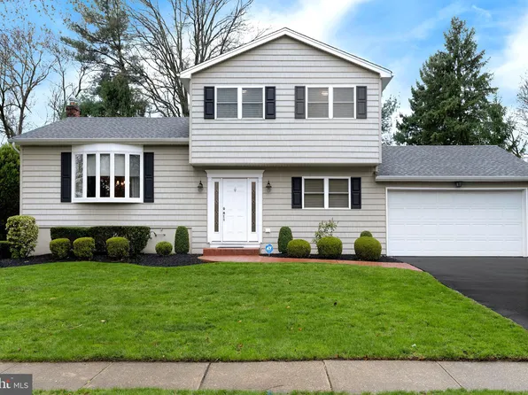 59 Wesleyan Dr, Hamilton, NJ 08690