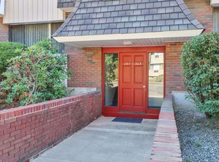 297 High Path Rd #297, Windsor, CT 06095