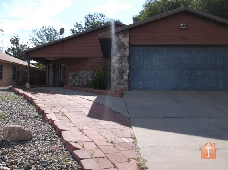1st image of 2719 N Fairview Ave