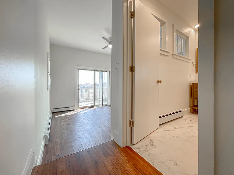 300 Preble St #R — Photo 27