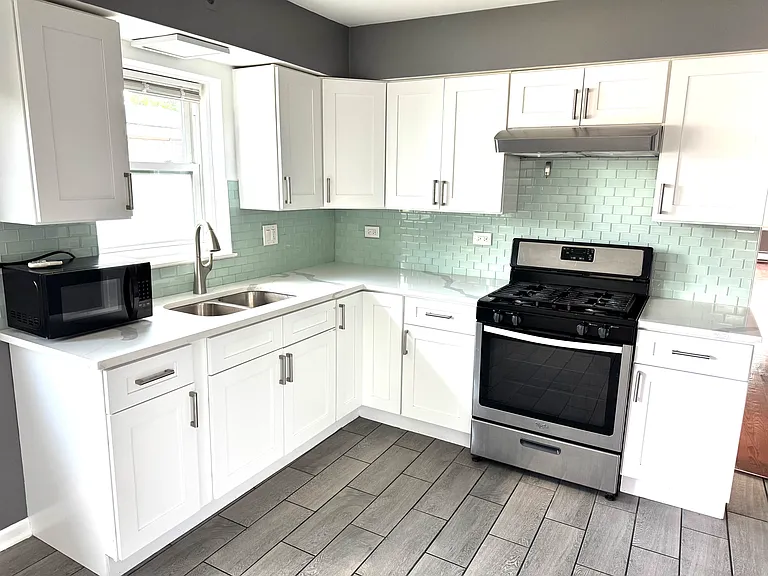 2225 N 73rd Ave #2 — Photo 2