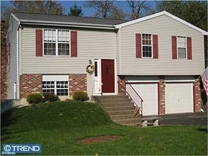 1st image of 18 Churchill Ln