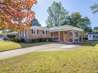 212 Winston Ave, Colonial Heights, VA 23834