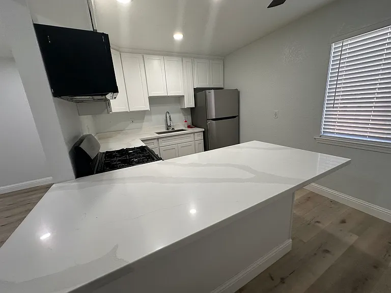 1350 Warburton Ave #6 — Photo 19