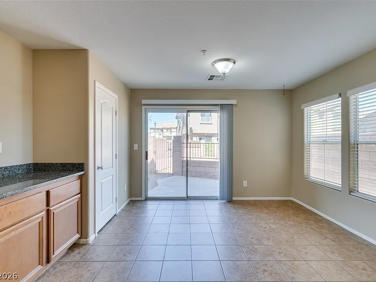 1155 Paradise Garden Dr — Photo 15