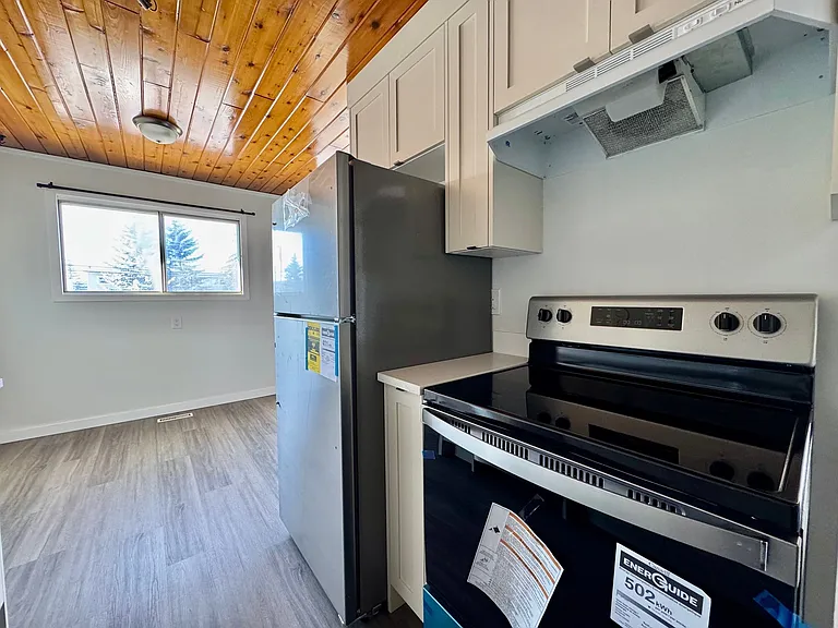 2-1417 43rd St SE #2 — Photo 10