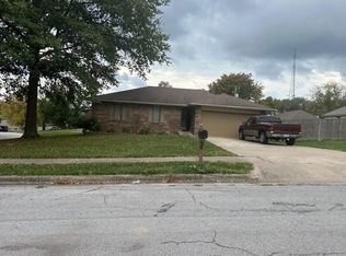 610 E Maplewood St, Springfield, MO 65807