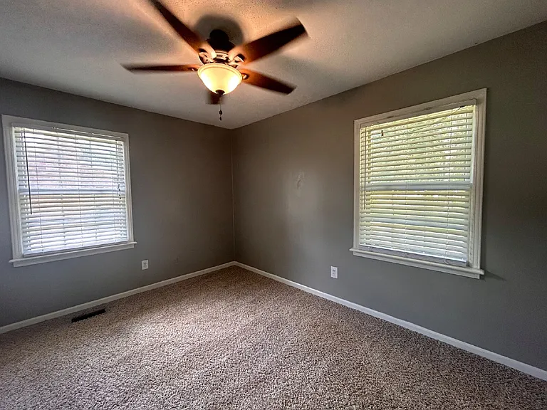 301 La Grange Rd — Photo 11