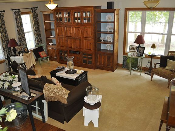 Elegeant living space adjacent to the foyer