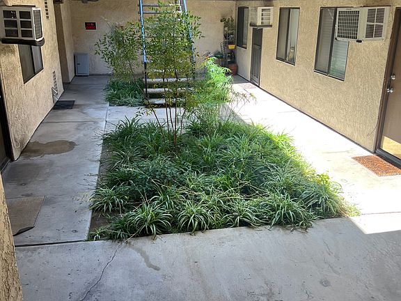Enterance court yard.