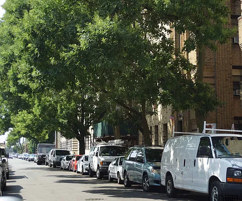 Rented by Norman Raindel, LREB | media 17