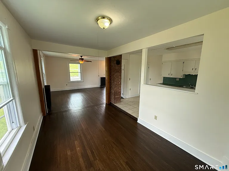 131 Eastern Dr — Photo 18