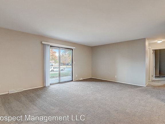 4th image of 721 W Grange Ave APT 102