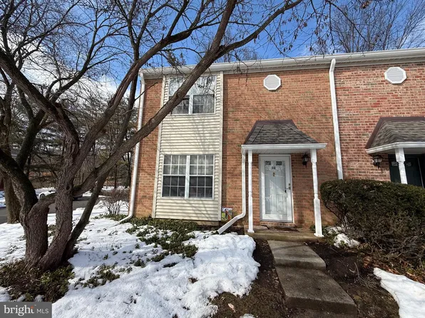 36 Viburnum Ct, Lawrence Township, NJ 08648