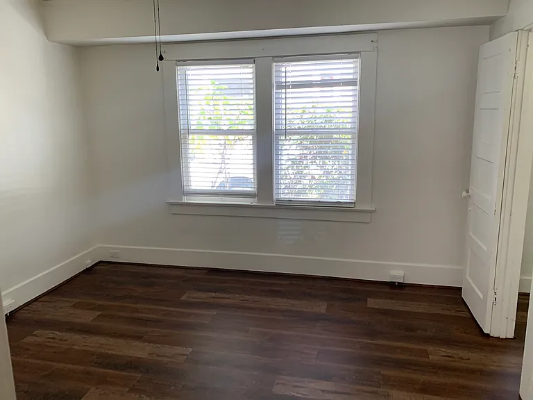 3901 Goldfinch St — Photo 13