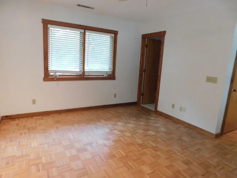 20 Toppin Dr — Photo 36
