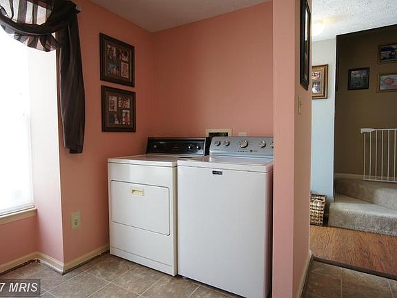 4th image of 4733 Hedrick Ln