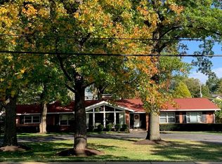 318 S Spoede Rd, Saint Louis, MO 63141