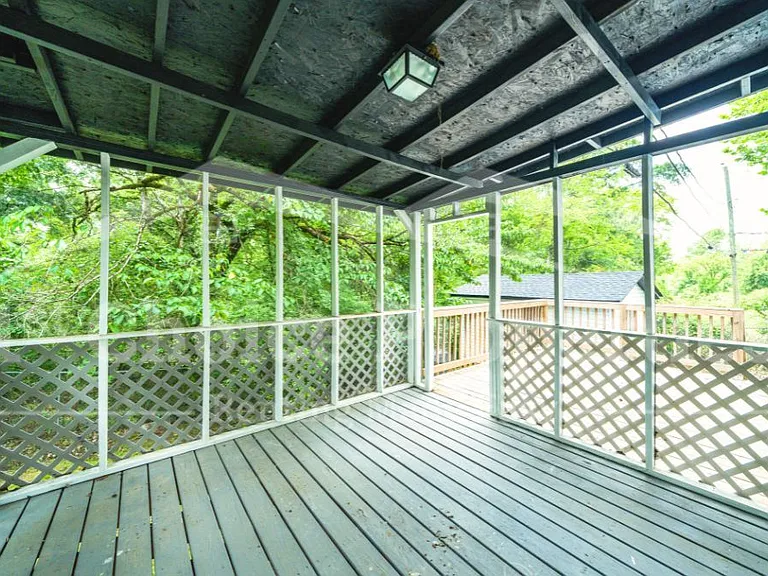 1578 Cunningham Dr — Photo 3