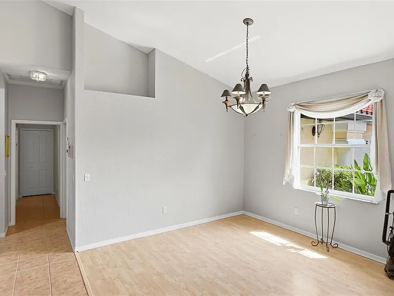 2499 Silver Palm Rd — Photo 10