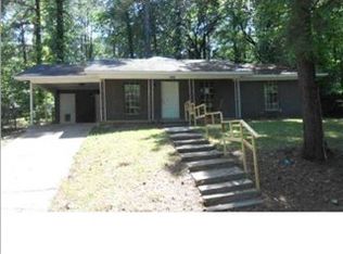 2745 Carleton St, Jackson, MS 39212