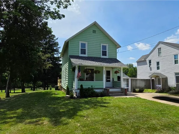 9964 E River Rd, Elyria, OH 44035