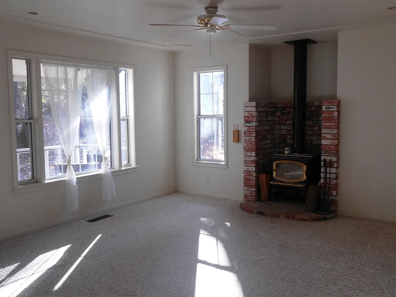 $500 Move In Special Off First Months Rent. — Photo 4