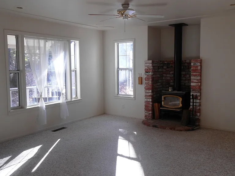 4896 Chateau Way — Photo 4