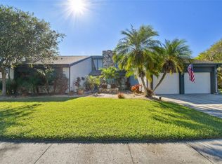 110 Fernbrook Rd, Oldsmar, FL 34677