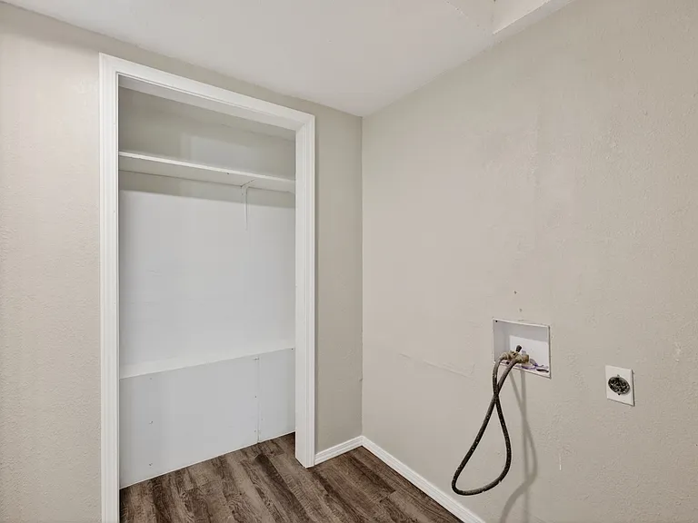 3208 N Roff Ave — Photo 16