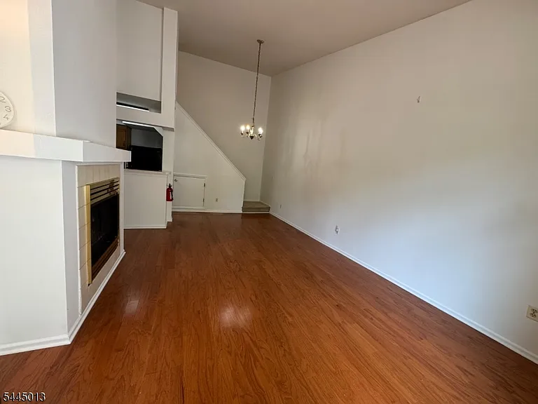 30 Wentworth Road Morris Plns #30 — Photo 4