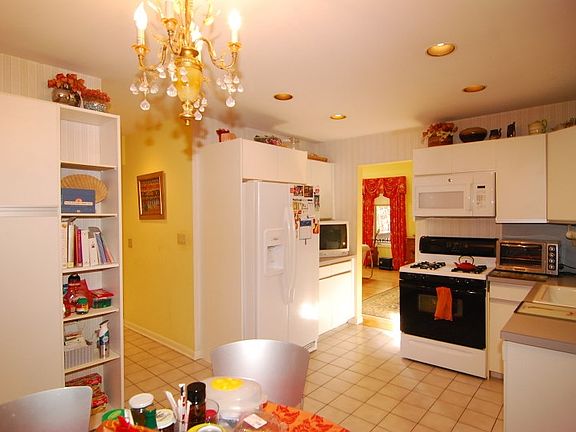 4th image of 31 Mullarkey Dr