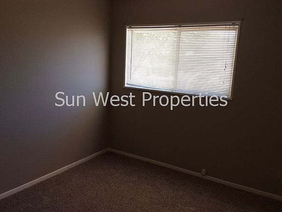5th image of 1509 N Carlton Ave