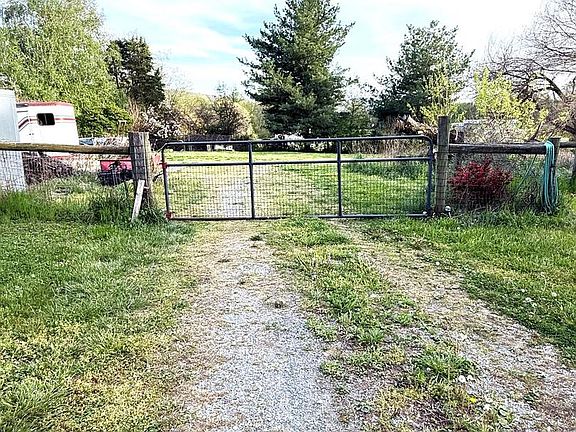 4th image of 20331 Townsend Rd