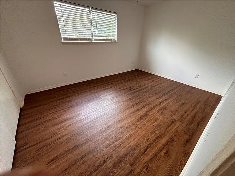20610 Shillington Ct — Photo 11