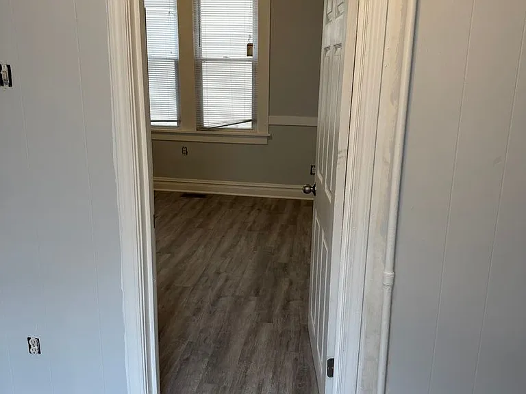 8531 S Burley Ave #1R — Photo 13
