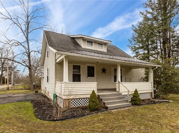 700 N Broad Street Ext, Grove City, PA 16127