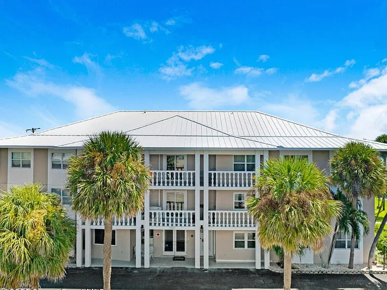1273 Highway A1A #308 — Photo 1
