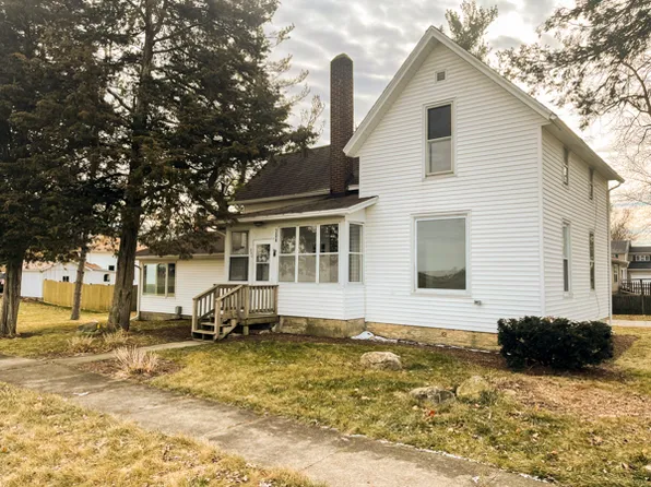 304 Washington St, Maple Park, IL 60151