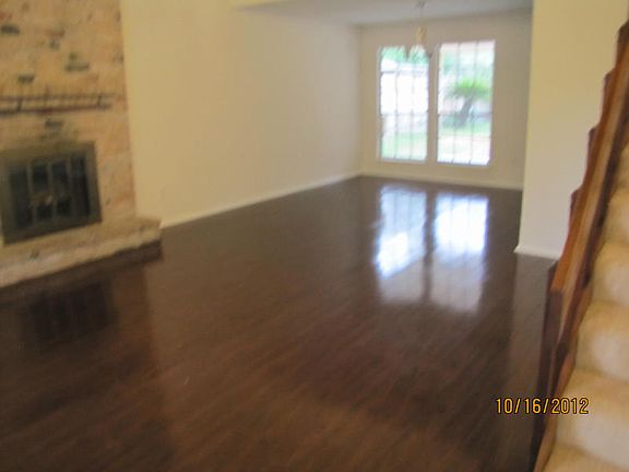 4th image of 5321 Woodgate Dr