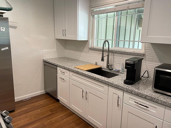 4th image of 5329 Chicago Ave