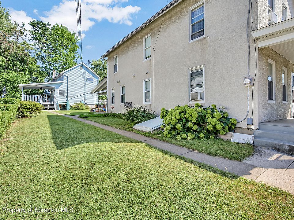 1st image of 923-923 Slocum Ave #R