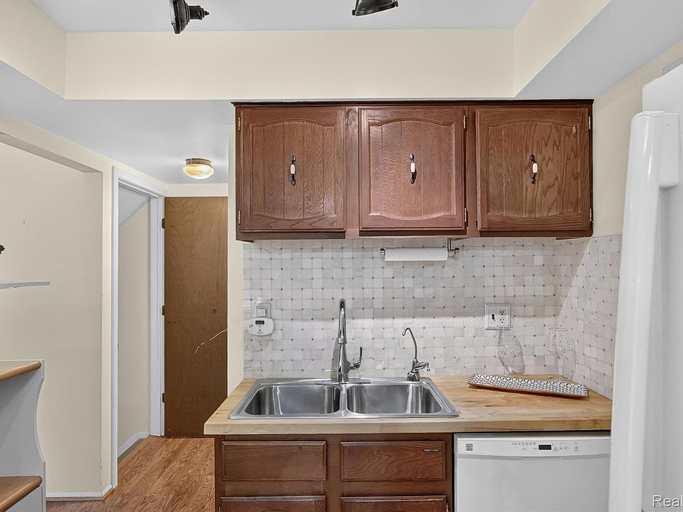 24570 Quad Park Ln, photo 5