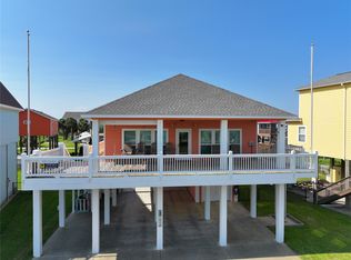 1823 Pompano Ln, Crystal Beach, TX 77650
