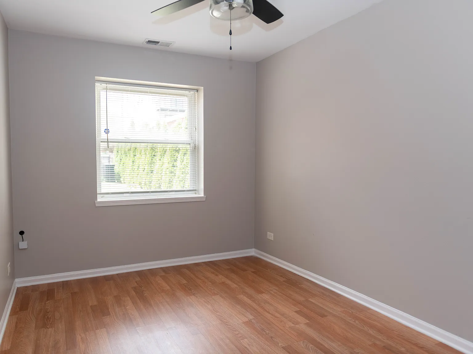 2 bed, 1000 sqft, $1,850 — Photo 1