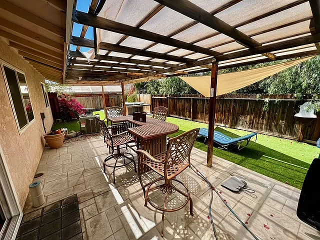 603 Verbena Dr — Photo 16