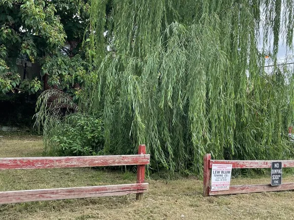 2105 W Stella St, Philadelphia, PA 19132