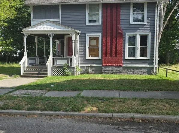 373 W Gray St #4, Elmira, NY 14901