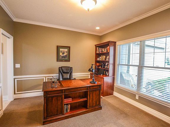 3rd image of 114 Ballymore Ct