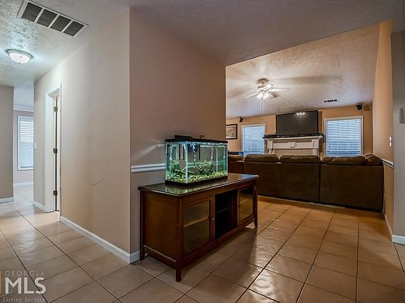 4th image of 7020 N Shore Dr